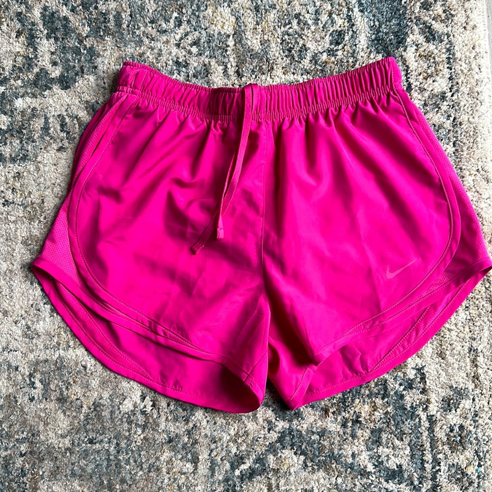 🔥 Nike Dri-Fit Shorts Hot Pink 💕 Women’s Size Small